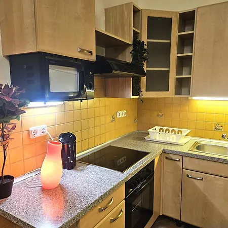 Apartment Cozy And Near Kalvin Square Budapest