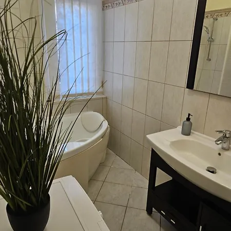 Cozy And Near Kalvin Square * Budapest