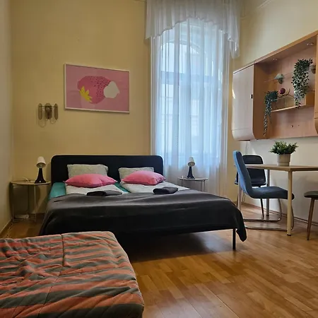 Apartament Cozy Apartment&rooms Near Kalvin Square