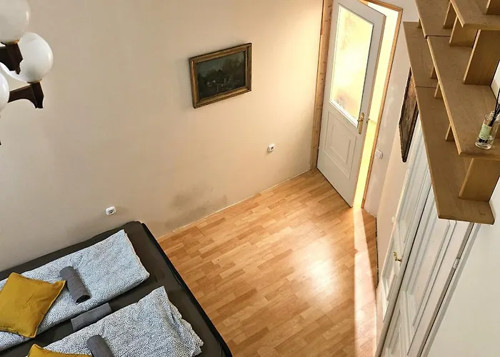 Apartamento Cozy And Near Kalvin Square *