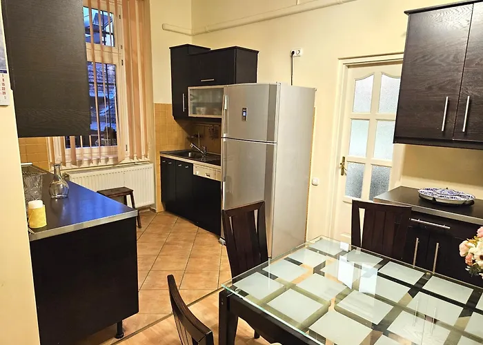 Cozy And Near Kalvin Square Apartamento *