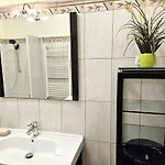 Cozy And Near Kalvin Square Appartement *