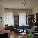 Appartement Cozy And Near Kalvin Square *