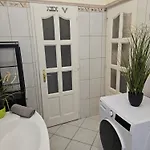 Appartement Cozy And Near Kalvin Square
