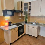 Appartement Cozy And Near Kalvin Square *