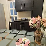 Cozy And Near Kalvin Square Appartement Budapest
