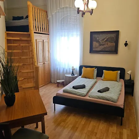 Appartement Cozy And Near Kalvin Square