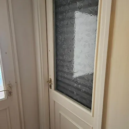 Cozy And Near Kalvin Square Appartement *