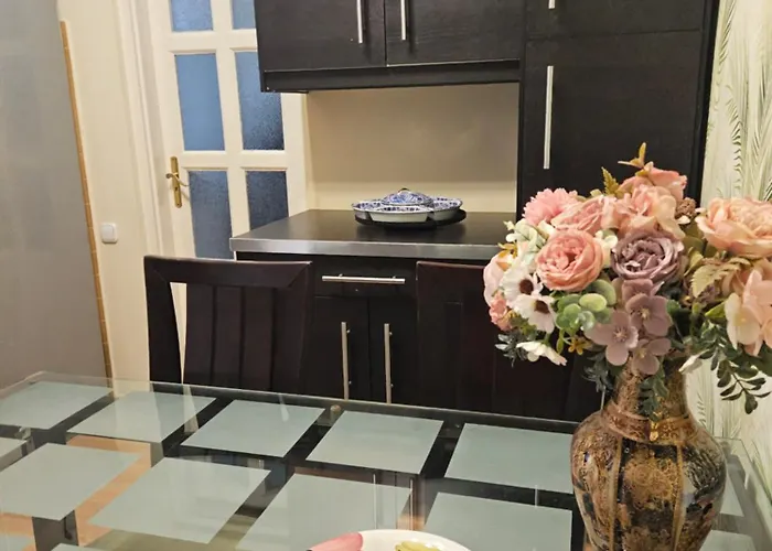 Cozy Apartment&rooms Near Kalvin Square Apartament Budapeszt