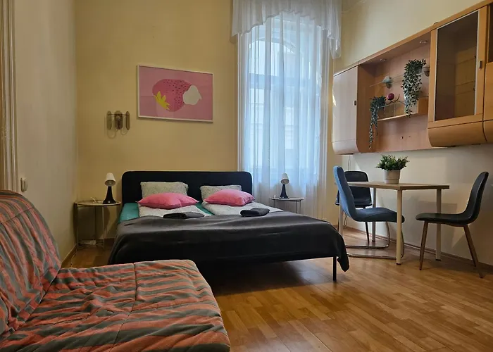 Apartament Cozy Apartment&rooms Near Kalvin Square