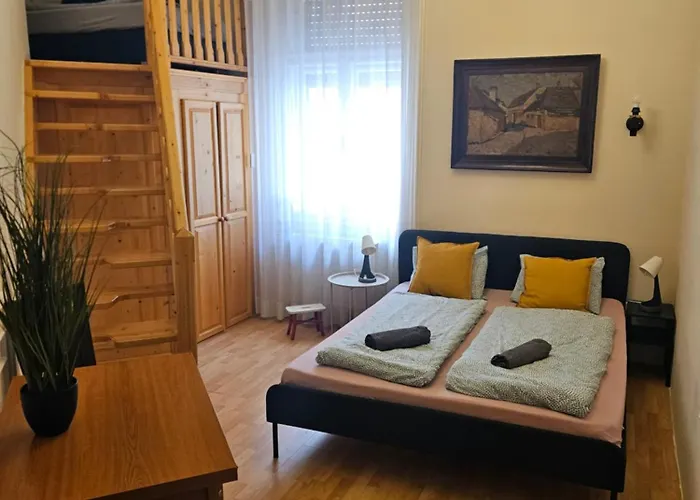 Apartament Cozy Apartment&rooms Near Kalvin Square
