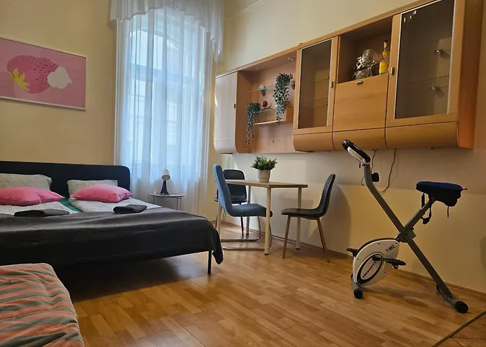 Cozy Apartment&rooms Near Kalvin Square * Budapeszt