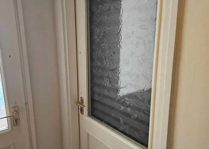 Cozy Apartment&rooms Near Kalvin Square Apartament *